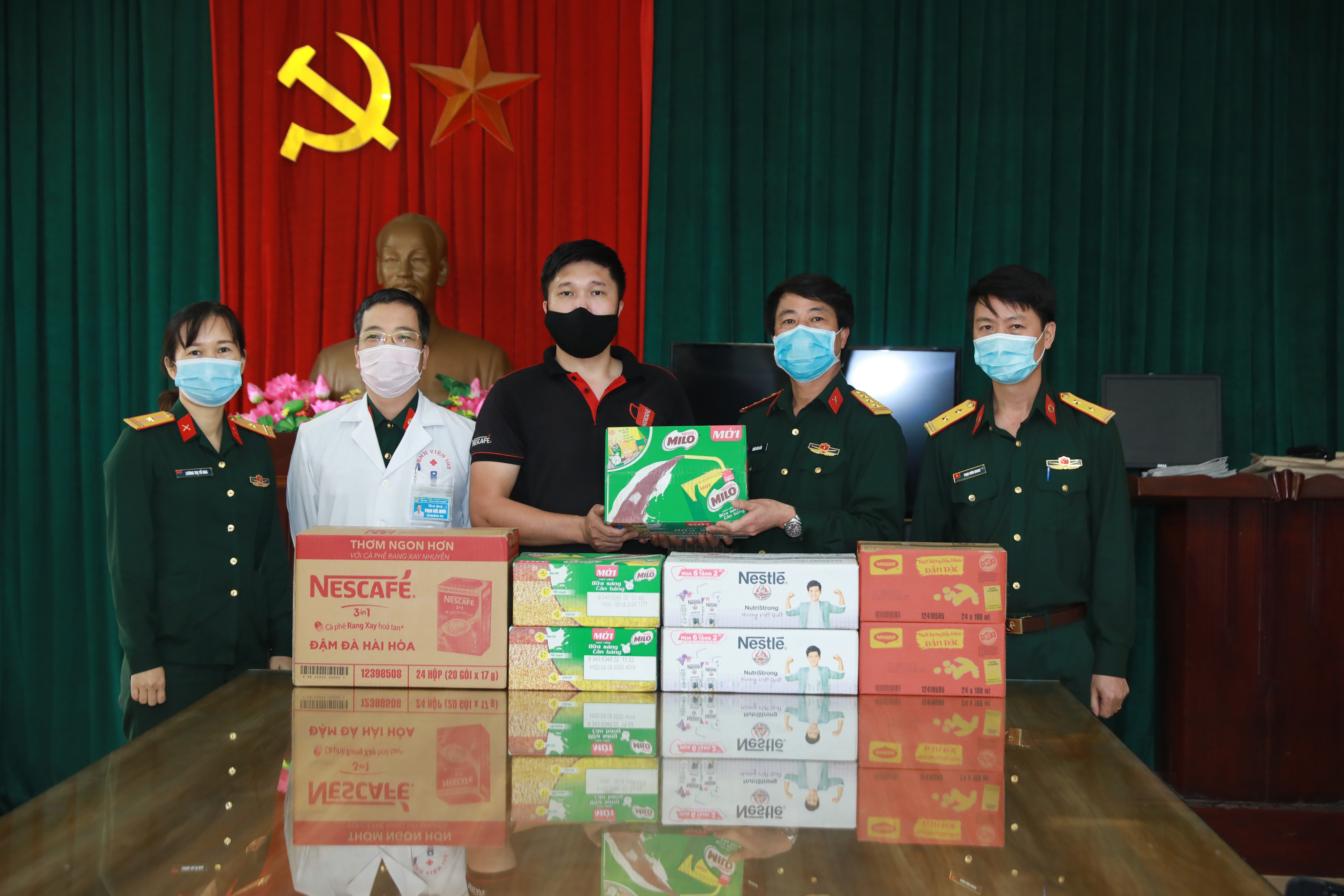 Hỗ trợ 12 tỷ đồng trong hoạt động chống dịch Covid-19